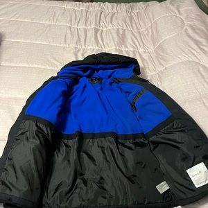 Black XL boys winter coat. All in motion from Target.